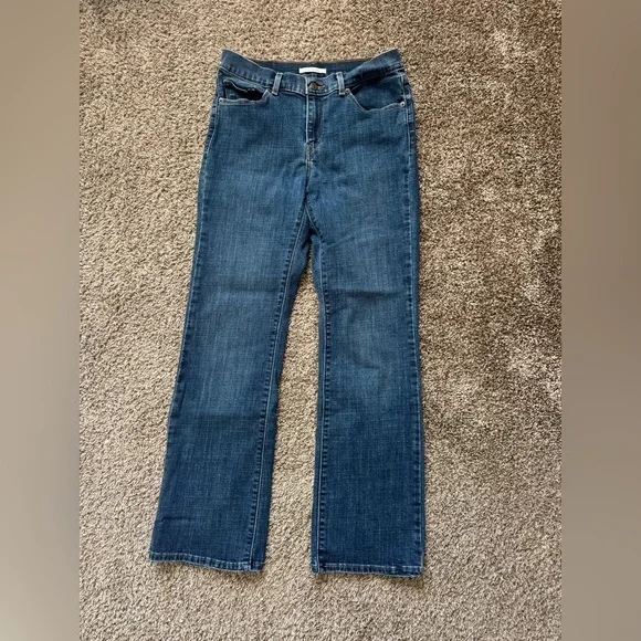 Levi’s Classic Bootcut - Picture 2 of 10